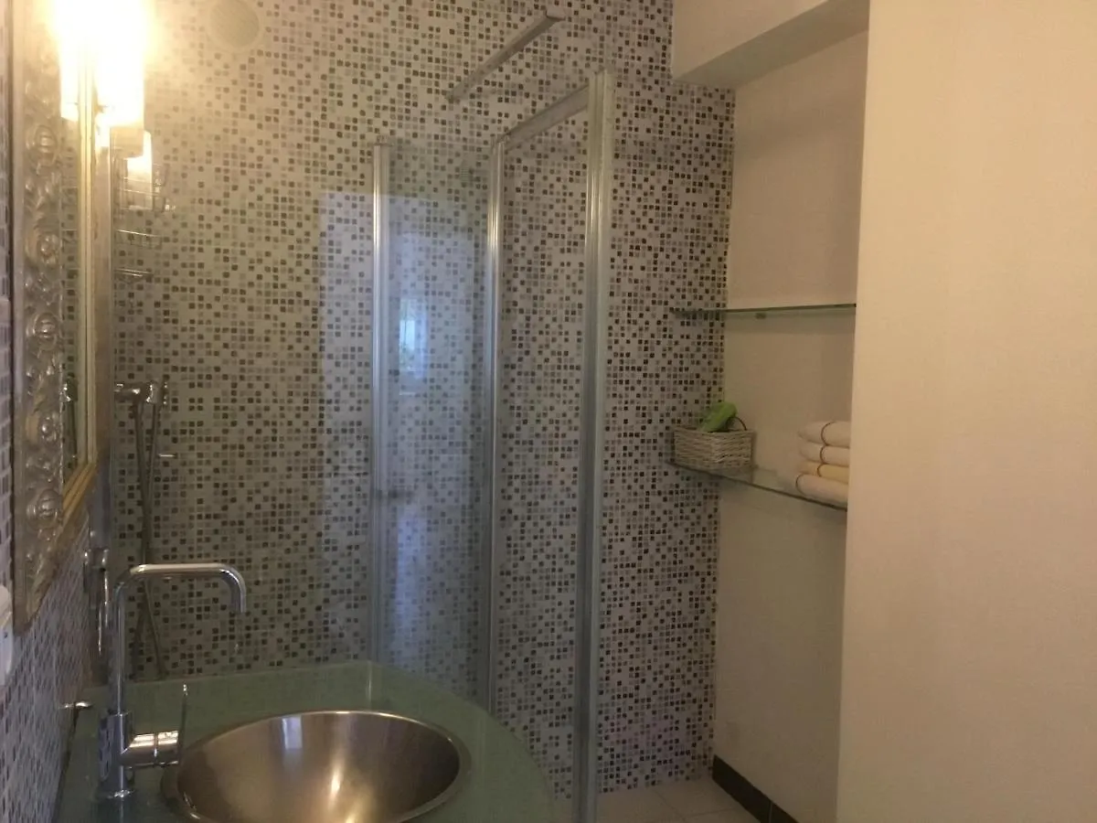 Loft 2 Apartment La Trinite 0*, La Trinite (Alpes-Maritimes) France