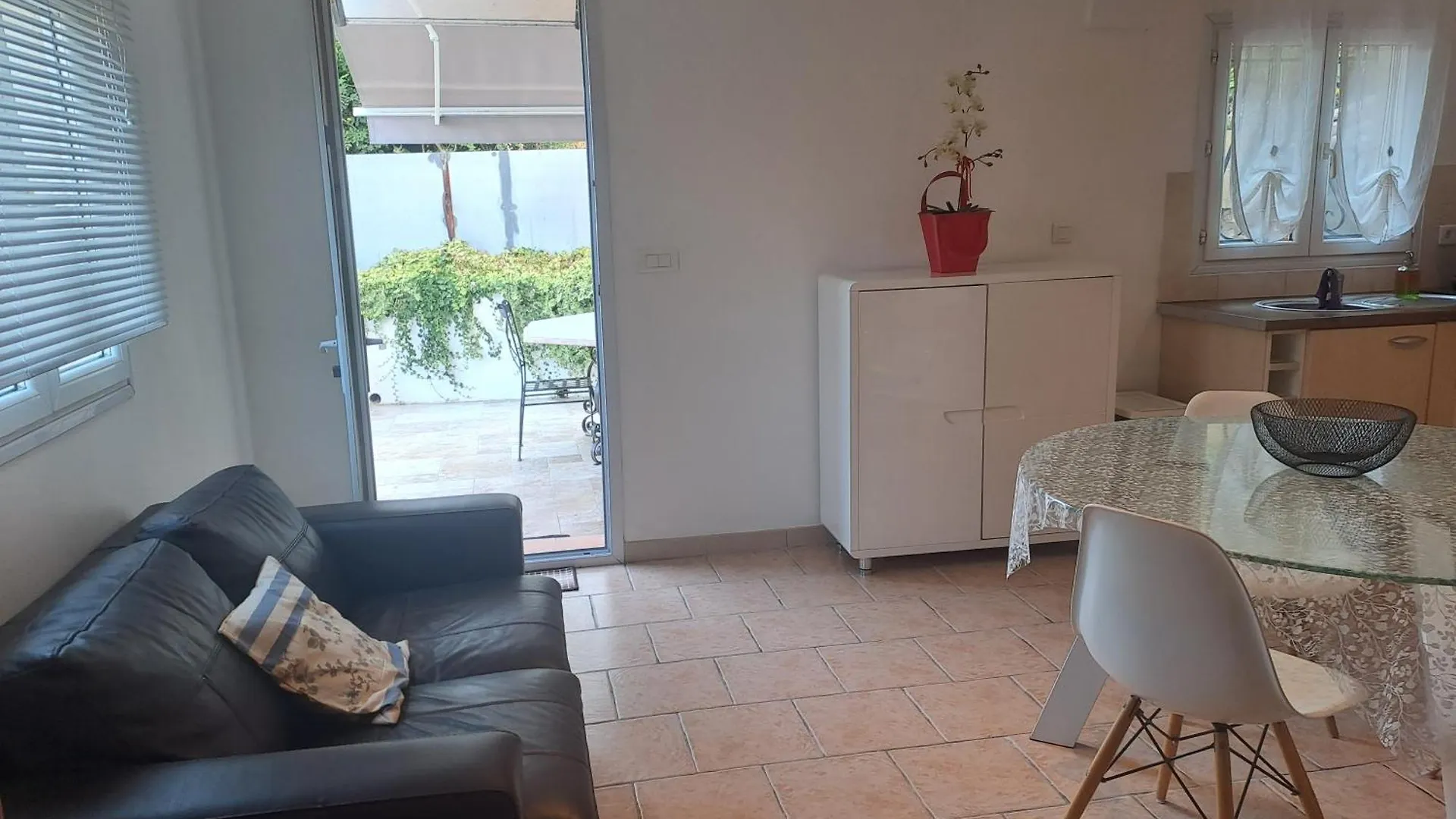 Loft 2 Apartment La Trinite 0*, La Trinite (Alpes-Maritimes)